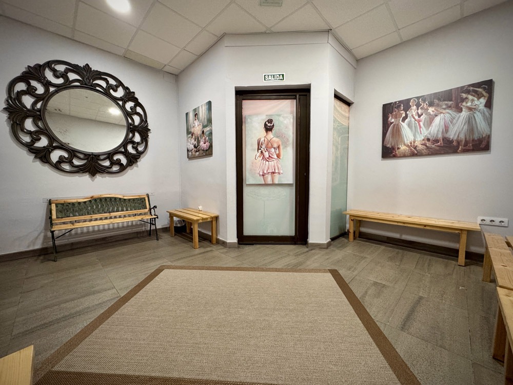 Estudio de danza en Linares, Academia de danza en Linares, Clases de danza en Linares, Escuela de danza en Jaén, Formación profesional en danza, Academia de baile en Linares, Clases de ballet en Linares, Escuela de danza clásica en Jaén, Danza contemporánea en Linares, Clases de flamenco para niños en Linares, Cursos de danza para adultos en Jaén, Formación en danza profesional en Jaén, Academia de ballet en la provincia de Jaén, Instalaciones para danza en Linares, Escuela de danza con suelo especial, Danza y salud en Jaén, Método profesional de enseñanza en danza, Espacios accesibles para bailar, ¿Dónde aprender danza en Linares?, Mejor academia de danza en Jaén, Clases de danza para principiantes en Linares, Curso intensivo de danza en Jaén, Horarios y precios de clases de danza en Linares, preparación para las pruebas de ingreso al Conservatorio Profesional de Danza, preparación para las pruebas del Conservatorio, instalaciones para danza en Linares, suelo especial para danza, academia de danza en Jaén, galas de danza en Linares, espectáculos de fin de curso, actuaciones de ballet y flamenco, formación en danza en Linares, clases de ballet en Jaén, preparación para conservatorio de danza, ballet para adultos, ballet en Linares, clases de ballet clásico en Jaén, introducción a la danza para niños y adultos, academia de ballet en Linares, técnicas de puntas en Linares, repertorio clásico de ballet en Jaén, clases de ballet avanzado en Linares, perfeccionamiento en ballet clásico, preparación pruebas conservatorio danza en Linares, clases para ingreso al Conservatorio Profesional de Danza en Jaén, academia de danza para acceso a conservatorios, formación profesional en danza Linares, ballet fitness en Linares, clases de ballet para adultos en Jaén, entrenamiento con ballet en Linares, bienestar físico y emocional a través del ballet, ballet contemporáneo en Linares, clases de danza moderna en Jaén, ballet musical para todas las edades, expresión artística a través de la danza